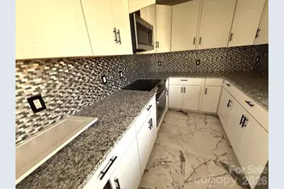 1010 Wesley Street, Shelby, NC 28150 - Photo 5