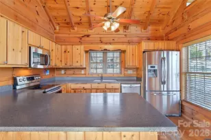 28 Outback Trl, Nebo, NC 28761 - Photo 19