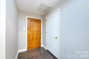 415 N Church St, Charlotte, NC 28202 - Photo 11