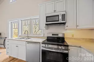 5 Lila Ln, Clyde, NC 28721 - Photo 9