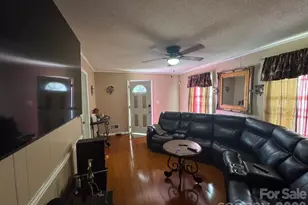 422 E 12th Ave, Gastonia, NC 28054 - Photo 3