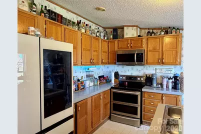 2390 Claremont Road, Newton, NC 28658 - Photo 5