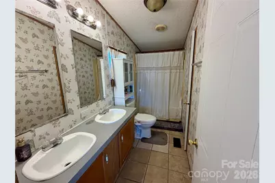 2390 Claremont Road, Newton, NC 28658 - Photo 9