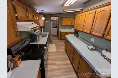 6846 Potter Road, Matthews, NC 28104 - Photo 9