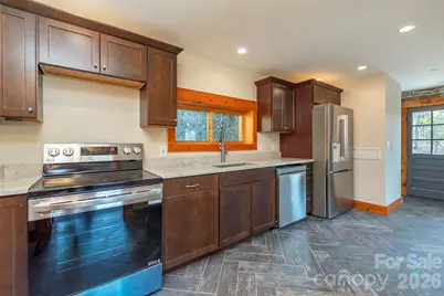 316 Oakdale Drive, Hendersonville, NC 28791 - Photo 5