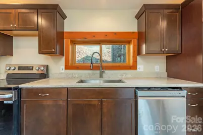 316 Oakdale Drive, Hendersonville, NC 28791 - Photo 7