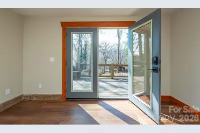 316 Oakdale Drive, Hendersonville, NC 28791 - Photo 23