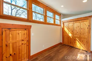 316 Oakdale Dr, Hendersonville, NC 28791 - Photo 19