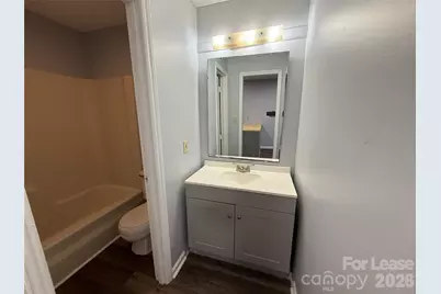 435 3rd Avenue Drive SE, Hickory, NC 28602 - Photo 9