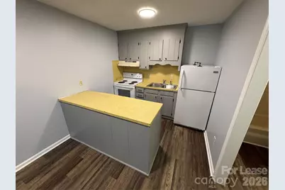 435 3rd Avenue Drive SE, Hickory, NC 28602 - Photo 3