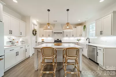 11216 Wooded Saddle Road, Charlotte, NC 28216 - Photo 7