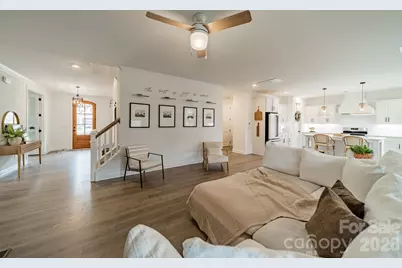 11216 Wooded Saddle Road, Charlotte, NC 28216 - Photo 13