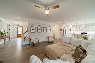 11216 Wooded Saddle Rd, Charlotte, NC 28216 - Photo 13