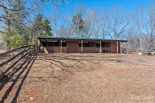 405 Loop Rd, Campobello, SC 29322 - Photo 25