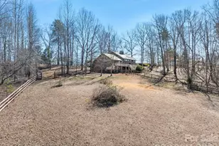 405 Loop Rd, Campobello, SC 29322 - Photo 37