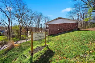 1075 7th Ave NW, Hickory, NC 28601 - Photo 3