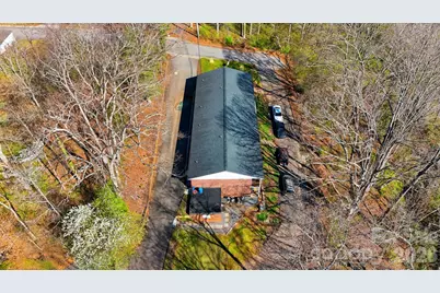 1075 7th Avenue NW, Hickory, NC 28601 - Photo 11