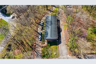 1075 7th Avenue NW, Hickory, NC 28601 - Photo 9