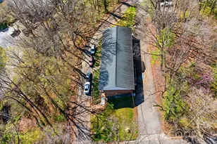 1075 7th Ave NW, Hickory, NC 28601 - Photo 9