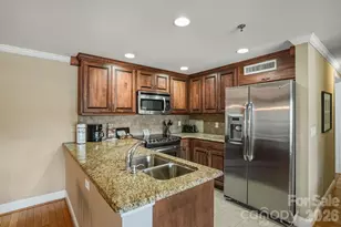 402 Bowling Park Rd, Asheville, NC 28803 - Photo 9