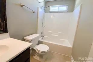 7824 Buddy Holly Rd, Charlotte, NC 28216 - Photo 19