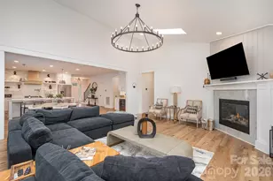 4125 Spring St, Matthews, NC 28105 - Photo 9