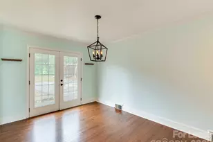 7026 Morganford Rd, Charlotte, NC 28211 - Photo 11