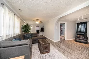 1378 8th St NW, Hickory, NC 28601 - Photo 5