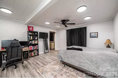 1378 8th Street NW, Hickory, NC 28601 - Photo 13