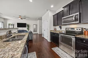 2730 Riley Woods Ln, Charlotte, NC 28269 - Photo 13