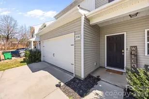 2730 Riley Woods Ln, Charlotte, NC 28269 - Photo 35