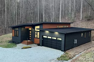 95 W Round Top Rd, Bryson City, NC 28713 - Photo 35