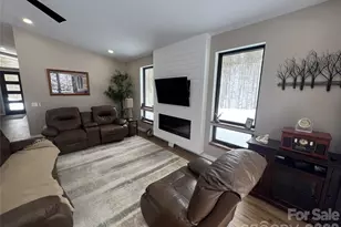 95 W Round Top Rd, Bryson City, NC 28713 - Photo 7