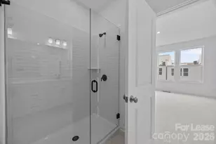 4332 Honeywalk Ln, Charlotte, NC 28278 - Photo 19