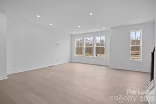 4332 Honeywalk Ln, Charlotte, NC 28278 - Photo 11