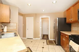 6432 Brumit Ln, Charlotte, NC 28269 - Photo 15