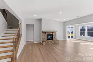 107 Winterberry St, Mooresville, NC 28117 - Photo 9