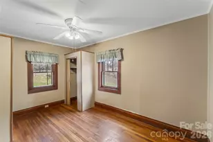 102 Rhododendron Dr, Brevard, NC 28712 - Photo 7