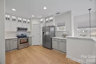 18827 Cloverstone Cir, Cornelius, NC 28031 - Photo 5