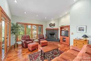 68 Crestwood Rd, Asheville, NC 28804 - Photo 5