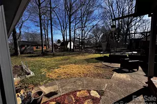 10101 Arbor Dale Ave, Charlotte, NC 28215 - Photo 3