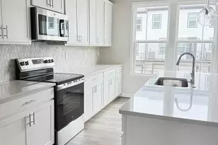 5029 Sunnybrae Pl, Charlotte, NC 28262 - Photo 5