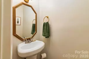 951 Hollywood St, Charlotte, NC 28211 - Photo 7