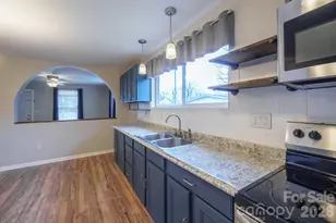 1208 N Davis Ave, Newton, NC 28658 - Photo 23