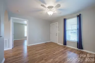 1208 N Davis Ave, Newton, NC 28658 - Photo 9