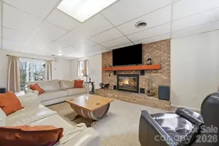 550 32nd Ave Dr NW, Hickory, NC 28601 - Photo 17