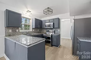 5716 Cassio Ct, Charlotte, NC 28227 - Photo 19