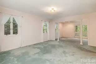 204 Greenleaf Dr, Flat Rock, NC 28731 - Photo 27