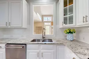 11724 Easthampton Cir, Charlotte, NC 28277 - Photo 9