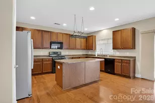 112 Colville Rd, Mooresville, NC 28117 - Photo 3